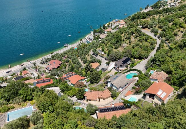 Villa in Brenzone - Villa AMA with Private Pool Villa in Brenzone - Villa AMA with Private Pool