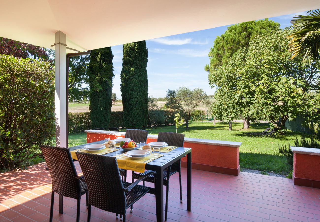 Apartment in Cisano - Apartment Noon with Pool