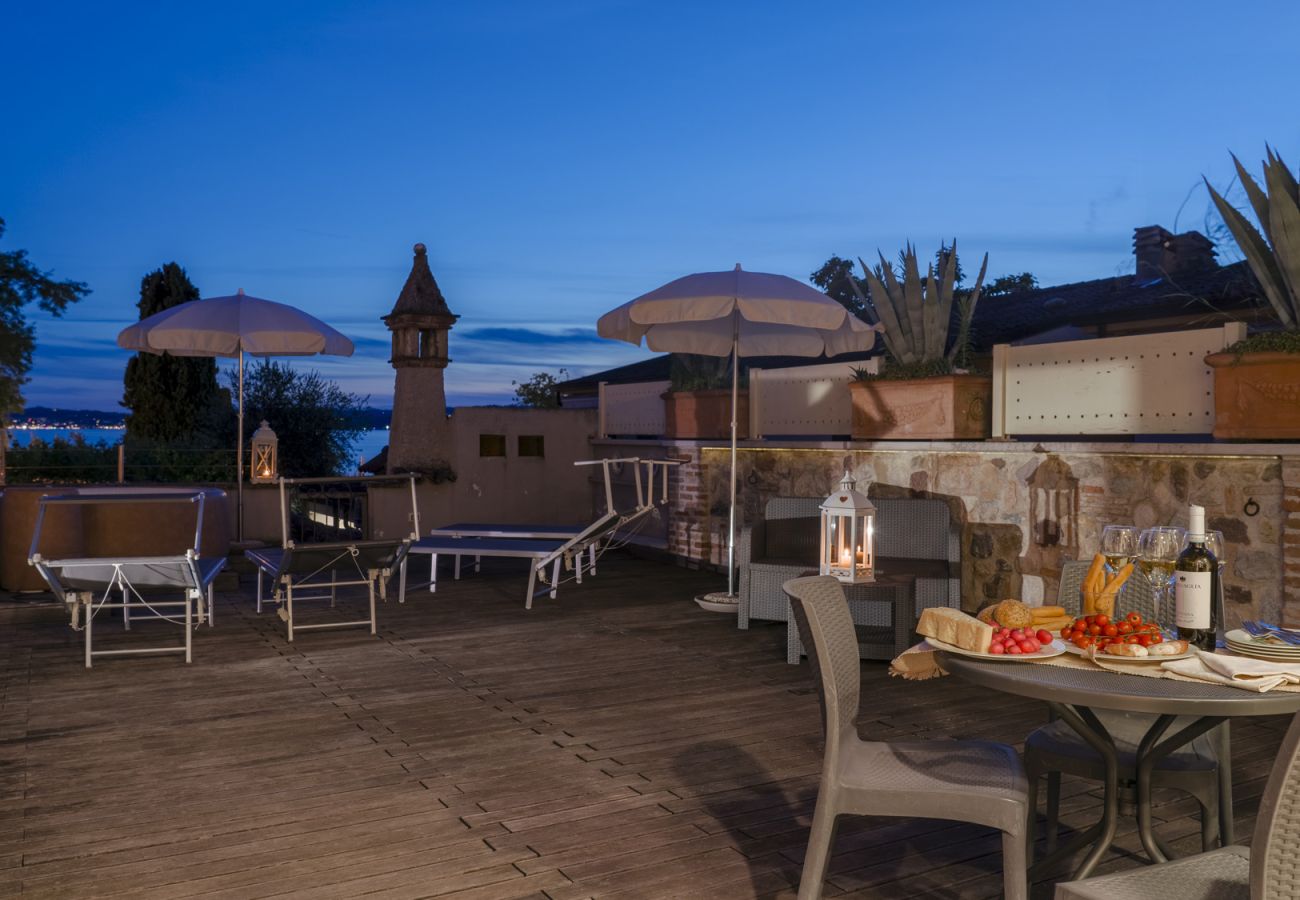 Apartment in Sirmione - Arcimboldo House Apartment in Sirmione - Arcimboldo House